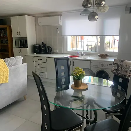Casa Casandra , Urbanisation Dona Pilar - Beautiful, Peaceful & Tranquil Apartamento Mijas