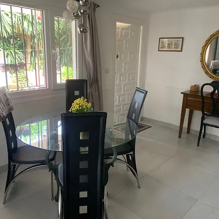 Casa Casandra , Urbanisation Dona Pilar - Beautiful, Peaceful & Tranquil 아파트